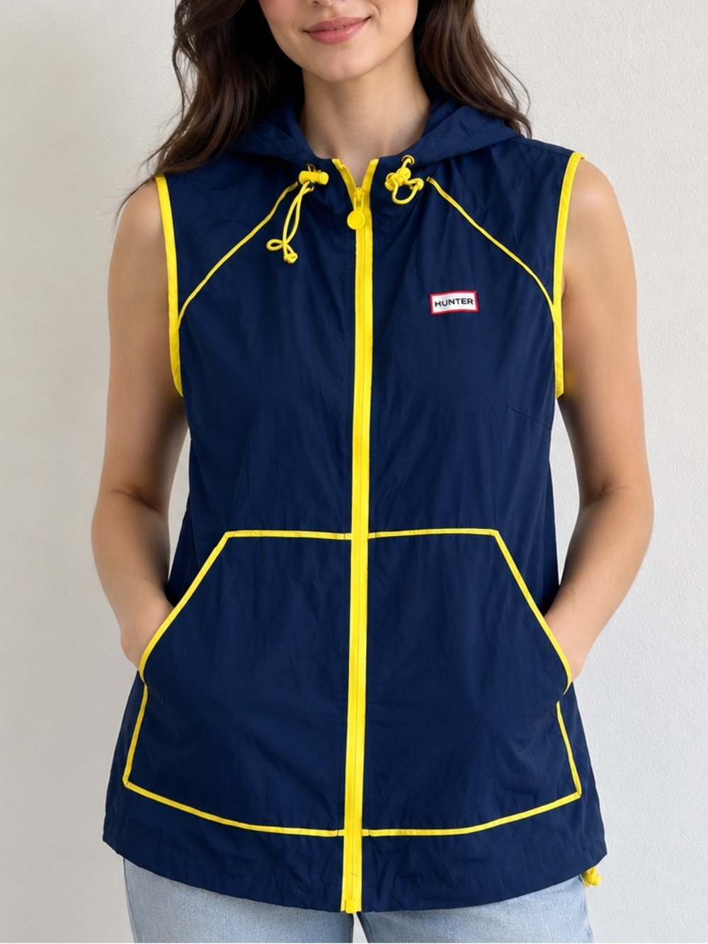 Hunter for Target Women’s Hooded Windbreaker Vest Navy Yellow Size M